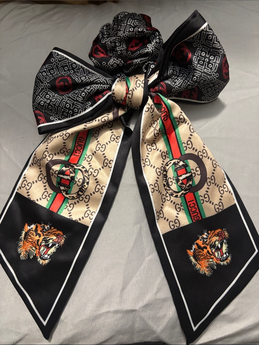 Gucci Reversible Black & Beige Silk Bow Scarf with Tiger Motif